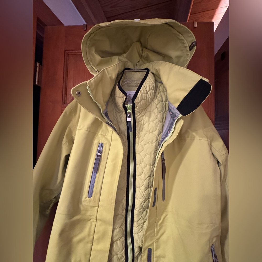 DNA by Desante 3N1 Snow Ski Hooded Jacket w/Quilted removable Lining jacket.